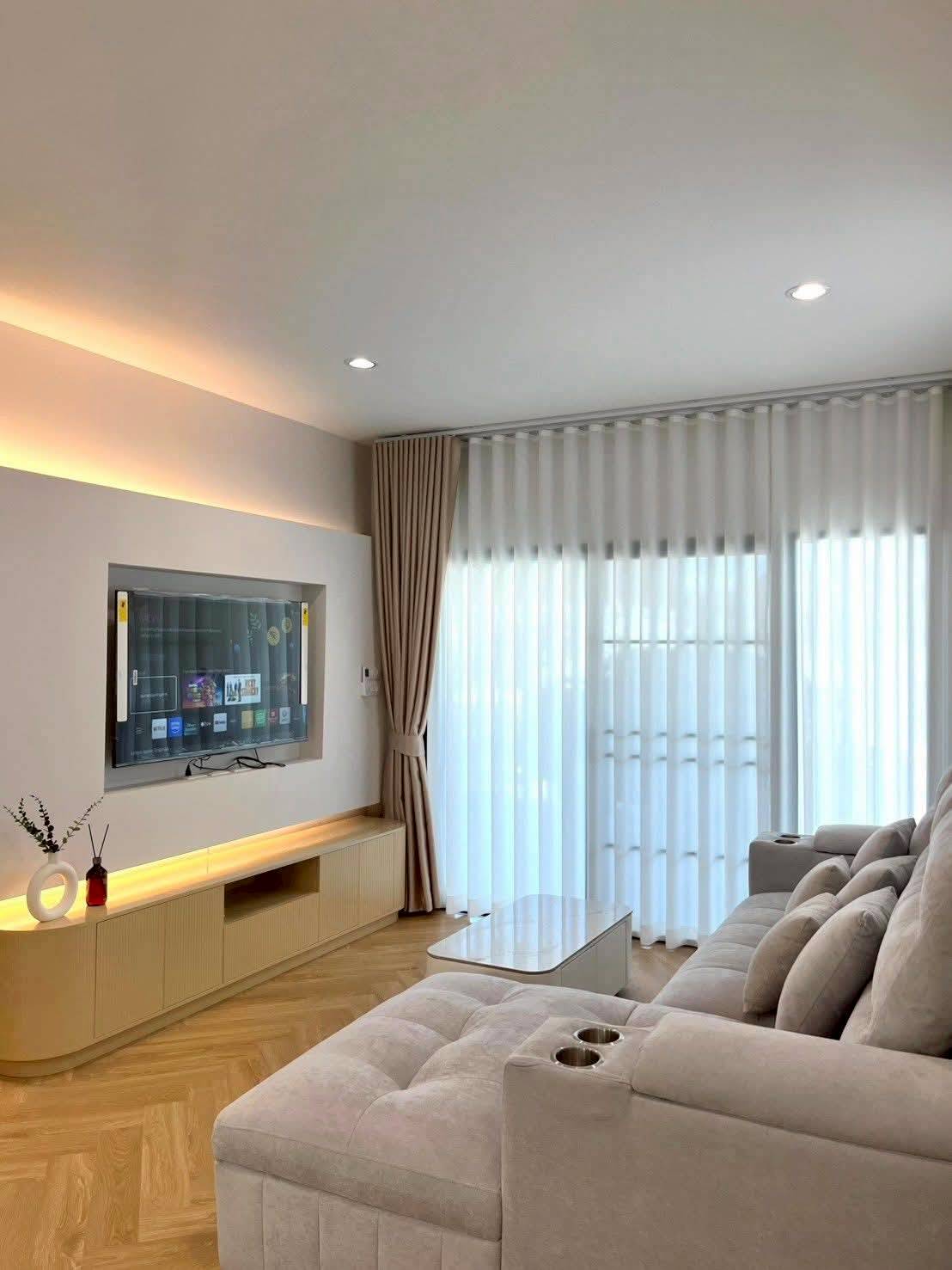 บ้านใหม่ให้เช่า สวย พร้อมอยู่
